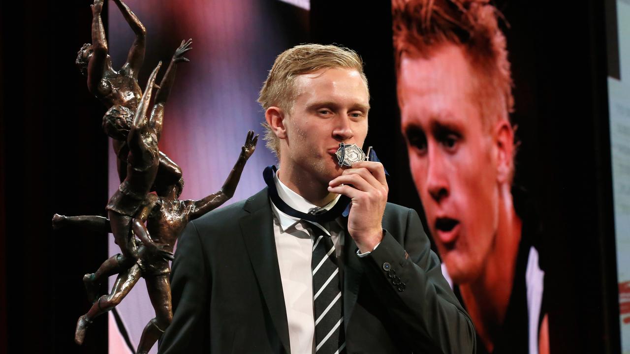 Jaidyn Stephenson of the Magpies wins the 2018 AFL Rising Star Award.