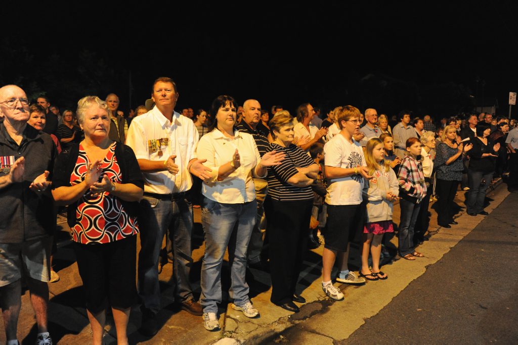 Dawn service in Hervey Bay. Photo: Alistair Brightman / Fraser Coast Chronicle. Picture: Alistair Brightman