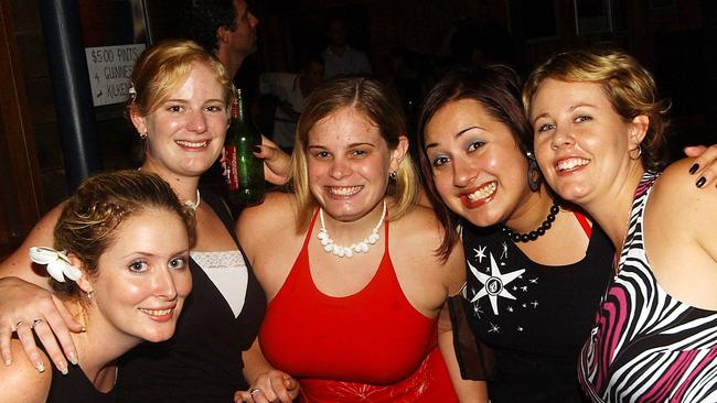 Socials Pics about town.. Shenanigans.. Pictured is Riona, Carly, Ribs, Leanne and Kendall