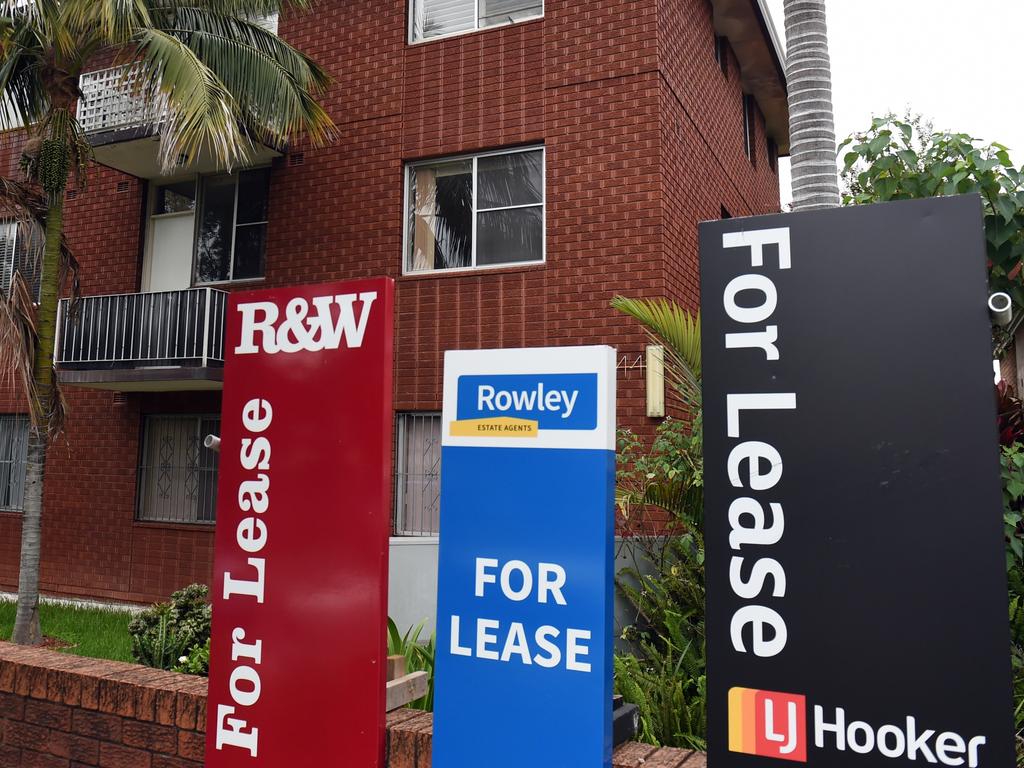 Around 40 per cent of lower north shore residents are renting. (AAP Image/Mick Tsikas)
