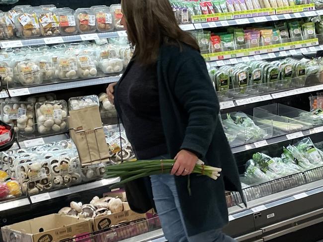 MELBOURNE, AUSTRALIA - NewsWire Photos, AUGUST 1, 2022. Grocery prices are still going up. Picture in a Melbourne supermarket. Picture: NCA NewsWire / David Crosling