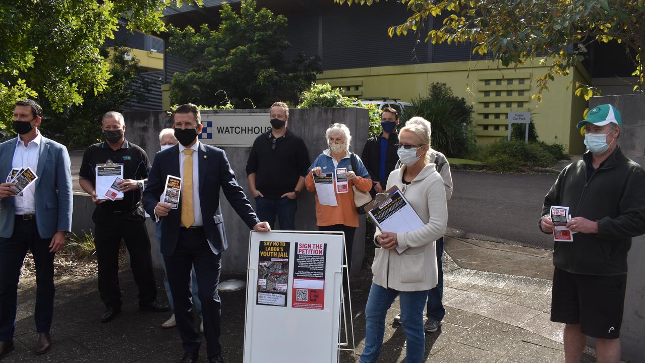 Community groups and LNP politicians are backing a petition against the state government's plans to turn the Caloundra Watchhouse into a short term youth remand centre.