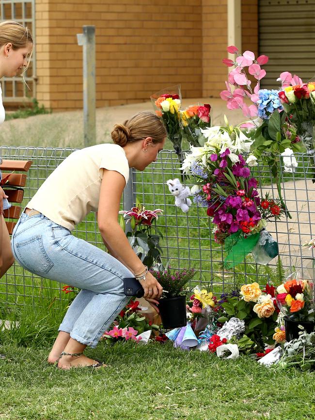 Florists have run out of flowers as locals rush to pay their respects. Picture: NCA NewsWire/ David Clark