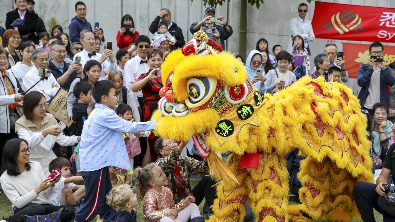 希尔斯郡议会 2024 年元宵节。图片来源：Urban Camel/提供