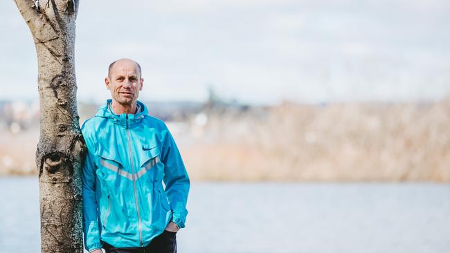 Steve Moneghetti, renowned Australian runner, at Lake Wendouree in Ballarat. Picture: Chloe Smith.