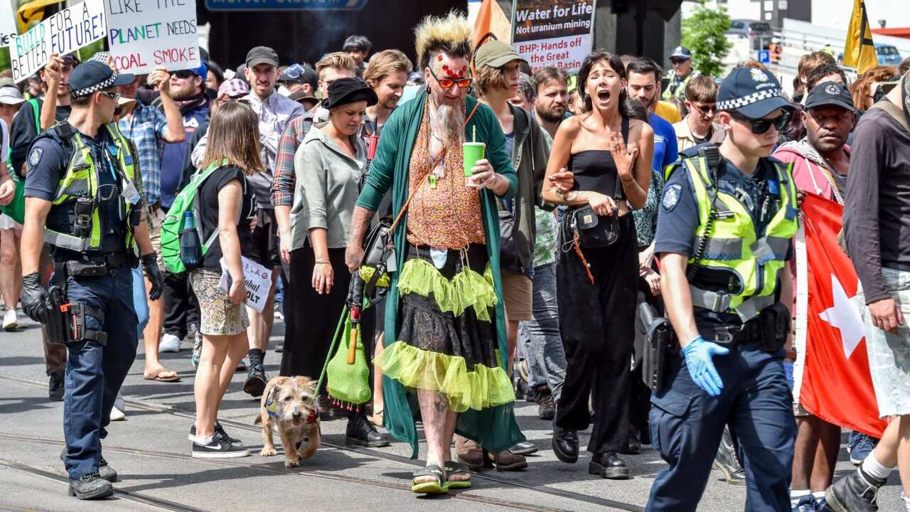 Climate Activists Clash With Police For Third Day In Melbourne News