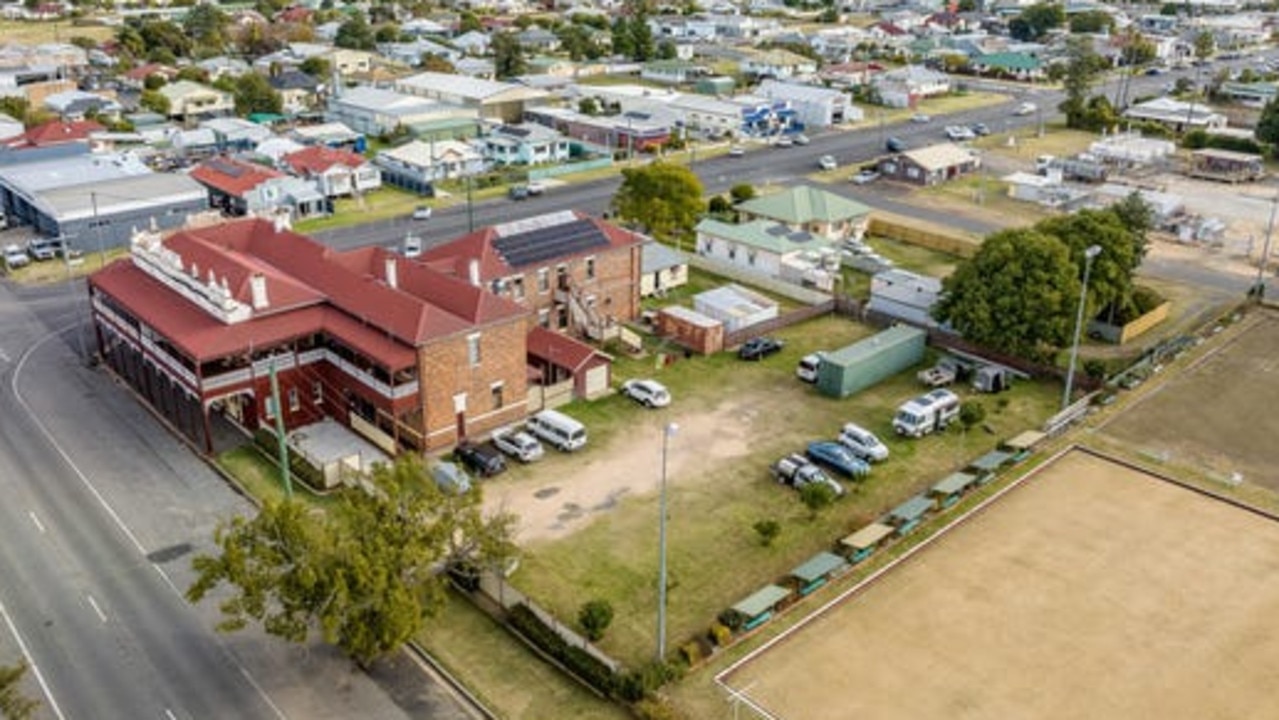 Arial view of O'Mahony's Hotel, Warwick. Photo: Joan Wallace