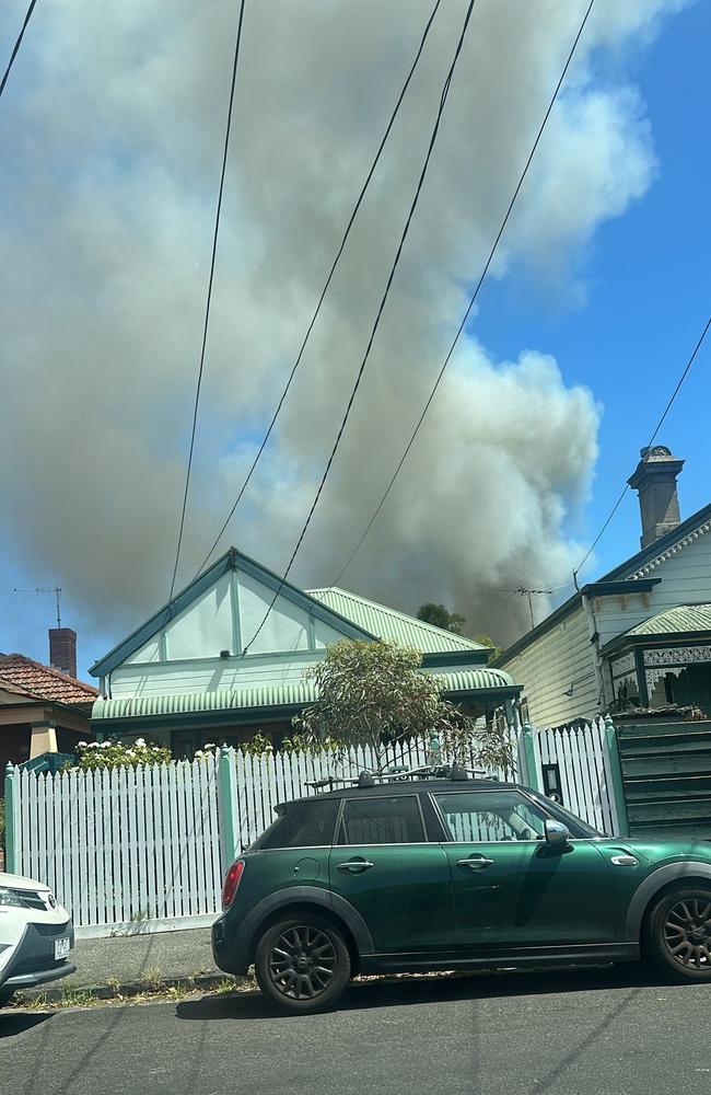 The blaze damaged a house in Oak Grove in Ripponlea.