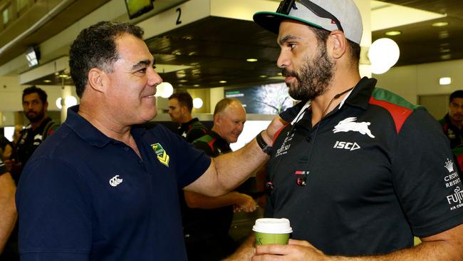 Australian coach Mal Meninga chats with Souths star Greg Inglis.