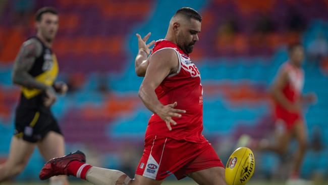 Arnold Kirby in the Waratah vs Nightcliff Tigers 2023-24 NTFL men's qualifying final. Picture: Pema Tamang Pakhrin