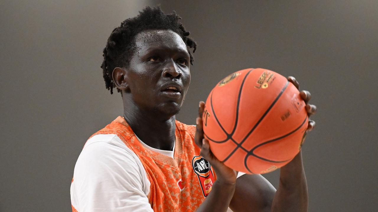 Taipans’ Makoi to fight assault, choking charges