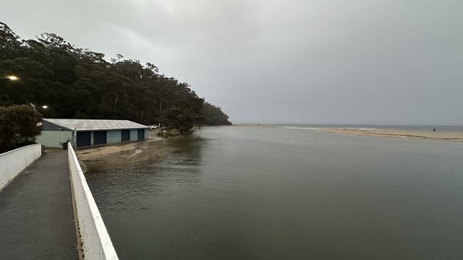 A king tide builds at Kingston Beach. Picture: Michael Young