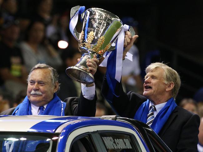 Ron Barassi and Barry Davis with the 1975 Premiership cup. Picture: George Salpigtidis