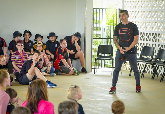 PJ Marsh speaks to children at Rosella Park School, Gladstone.