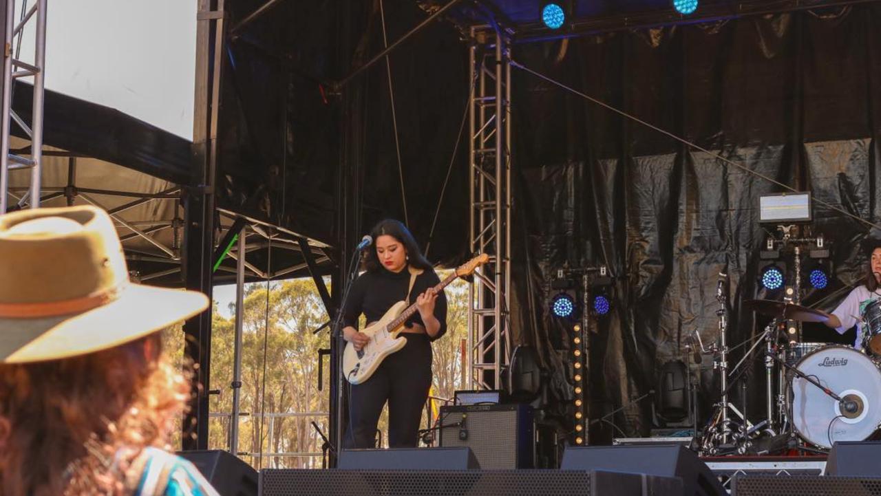 Party in the Paddock 2024. Experimental/alternative rock trio, the Huskees with guitarist Sarah Charlotte. Picture: Stephanie Dalton