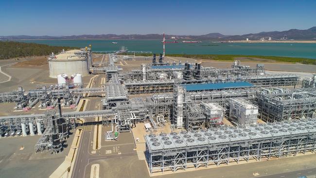 The Shell QGC coal bed methane (coal seam gas) liquefaction plant on Curtis Island is expected to experience job losses as the global energy giant cuts between 7000 and 9000 jobs in a restructure.