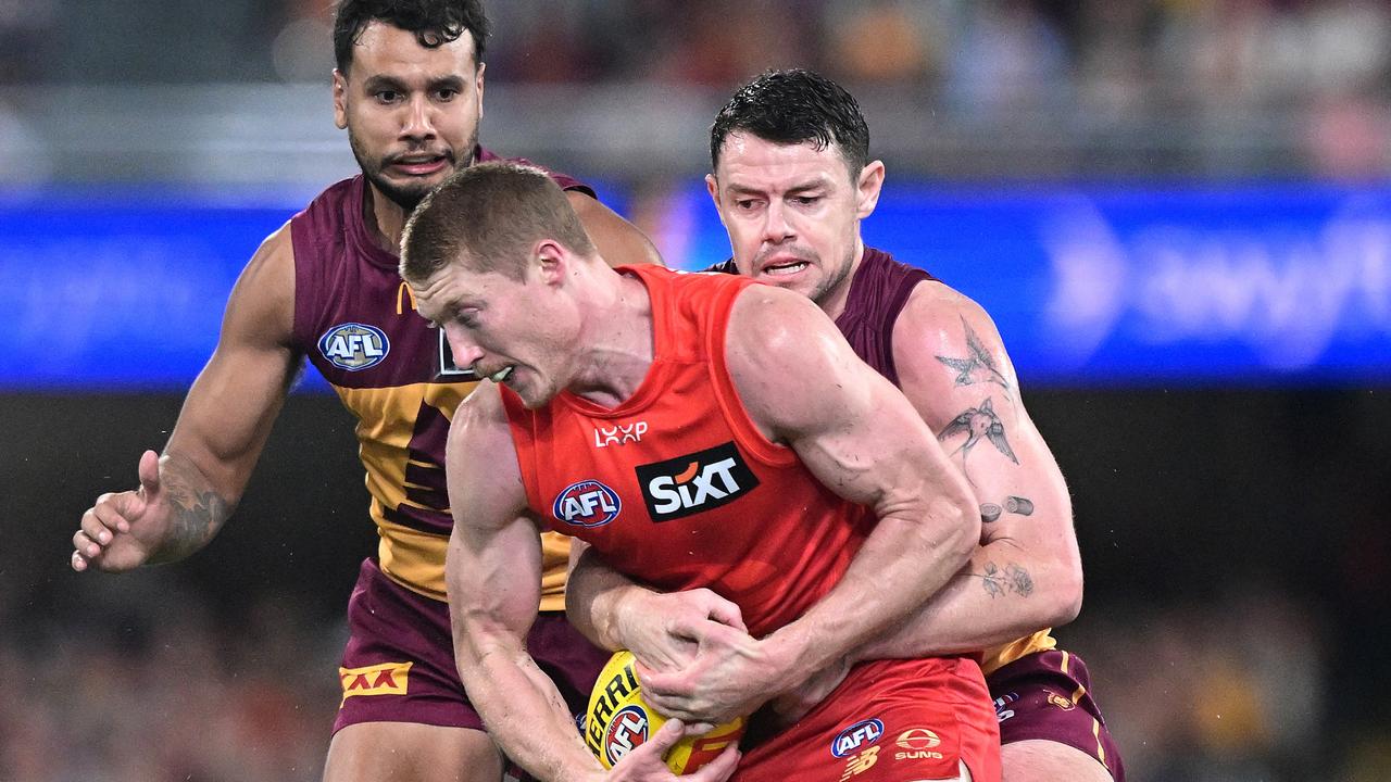 ‘We have to be better’: Suns vow to help Rowell break form slump