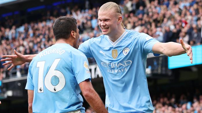 Manchester City are hoping to win a fourth-straight Premier League title. (Photo by Matt McNulty/Getty Images)