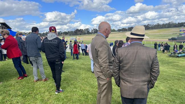 The crowd watches over the racecourse before the race begins at the 2022 Hamilton Cup..