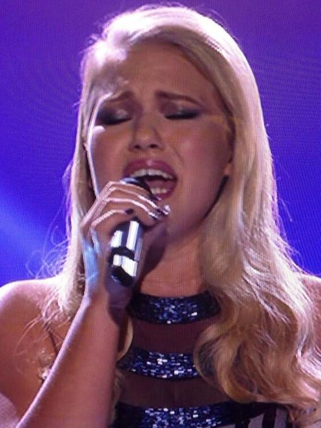 Anja Nissen performs on The Voice.