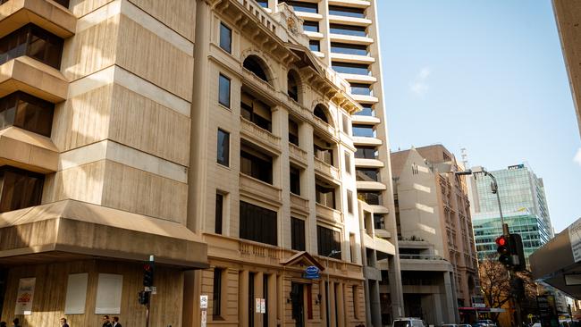 Adelaide City Council has opposed the demolition of this local heritage-listed bank facade for the new hotel.