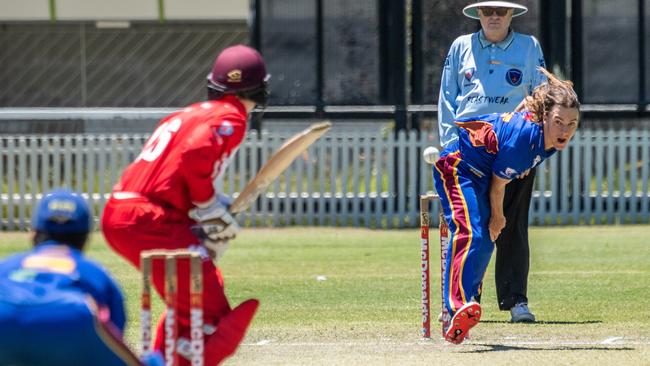 News Local Penrith PressNorthern Districts Alex Stafa pictured bowling at Mark Taylor Oval, Waitara on Thursday, 21 January 2021. Northern Districts v St George.Picture / Monique Harmer