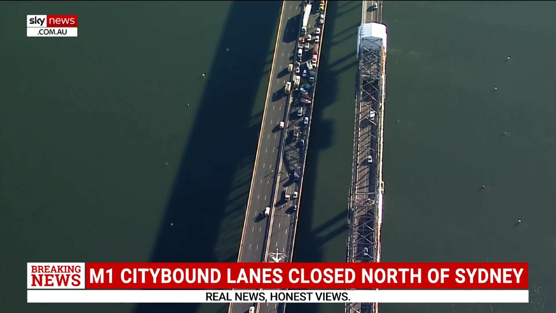 M1 citybound lanes closed north of Sydney following crash
