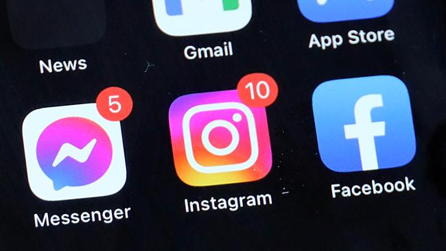 The government is considering clamping down on age verification for social media. Picture: NCA NewsWire / Nicholas Eagar