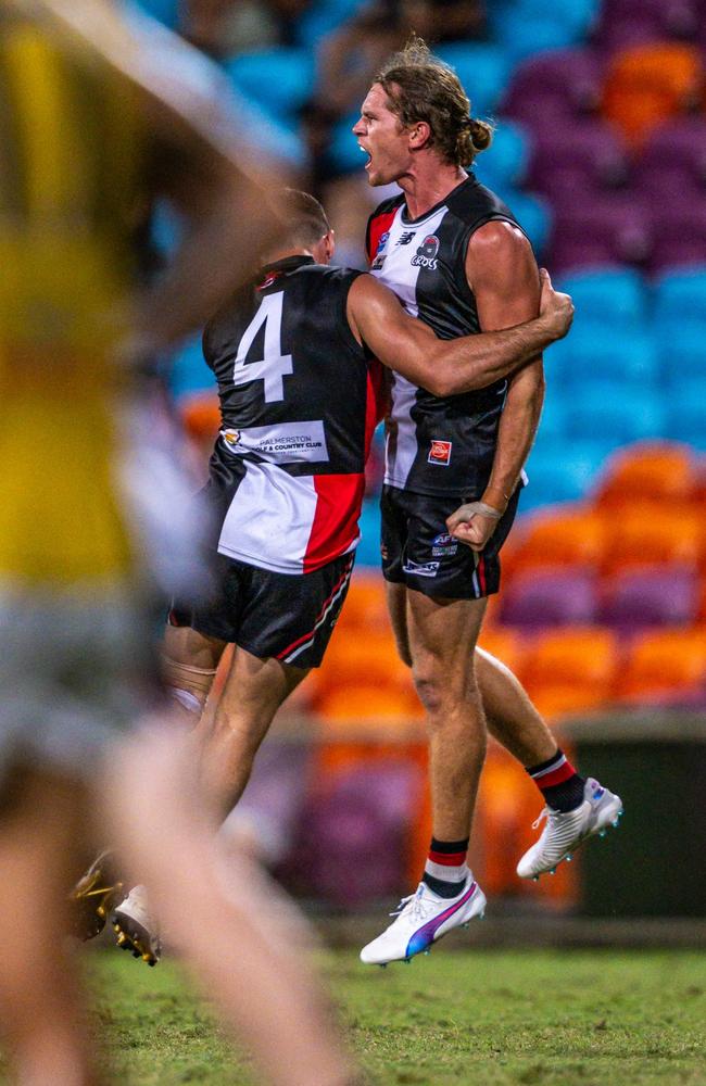 Jed Anderson playing for Southern Districts in the 2024-25 NTFL semi-final against the Nightcliff Tigers. Picture: Patch Clapp / AFLNT Media