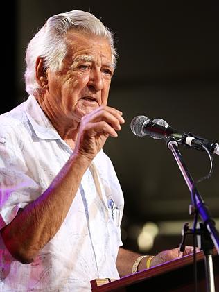 Bob Hawke calls for abolition of states in speech at Woodford Folk ...