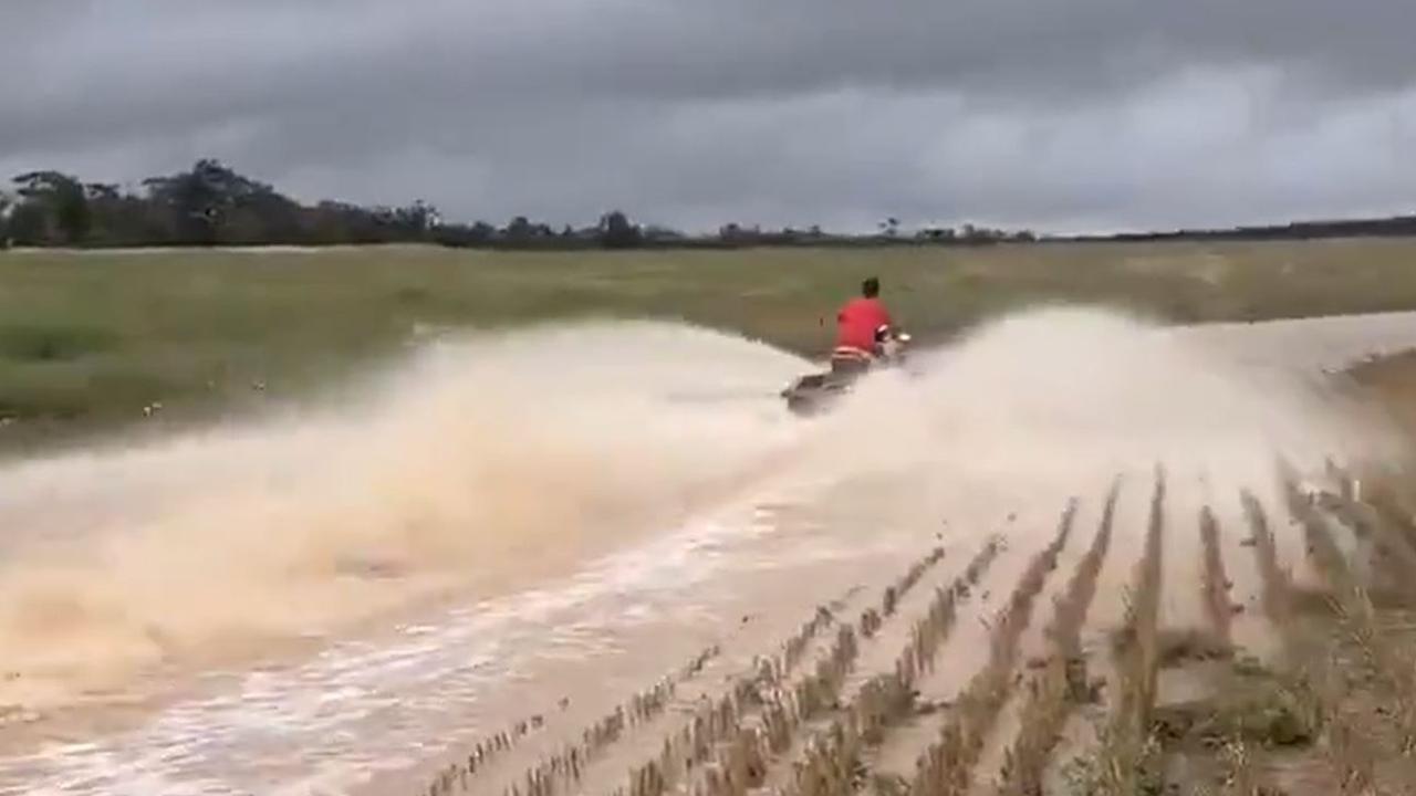 Locals are making the most of the flooding around Kimba as almost 200mm of rain fell in under 24 hours. Picture: 7NEWS