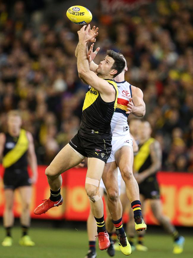 Richmond's Trent Cotchin juggles a mark. Picture: Michael Klein