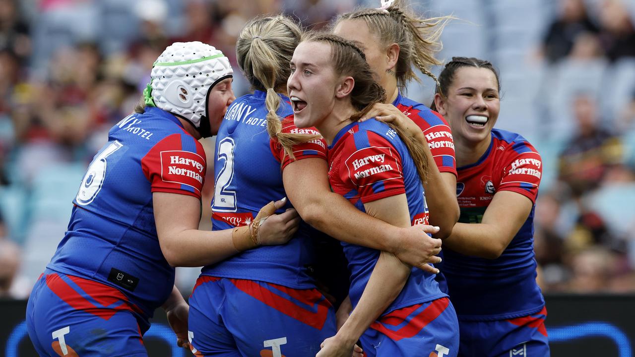 Tamika Upton scores the match winner during the NRLW Grand Final between the Newcastle Knights and the Gold Coast Titans at Accor Stadium, Sydney Olympic Park. Pics Adam Head