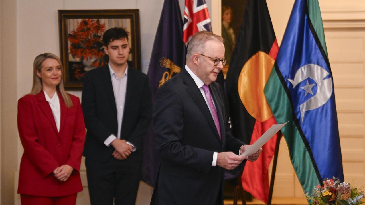 Watch live: PM, cabinet sworn in