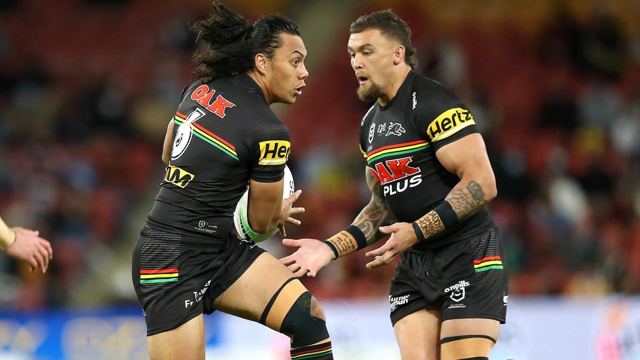 BRISBANE, AUSTRALIA - JULY 24: Jarome Luai of the Panthers passes the ball during the round 19 NRL match between the Penrith Panthers and the Brisbane Broncos at Suncorp Stadium, on July 24, 2021, in Brisbane, Australia. (Photo by Jono Searle/Getty Images)