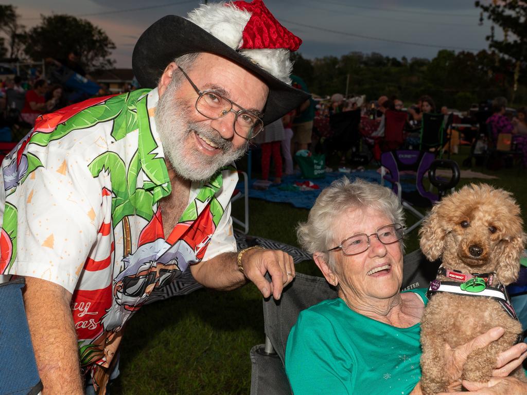 Peter Bonaventura, Jane Blood and Georgie (dog) at Habana Carols Under the Stars 2023. Saturday 23 December 2023 Picture:Michaela Harlow