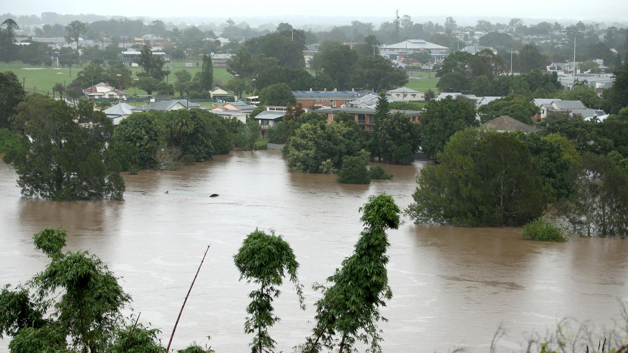 Heavy rain continues to batter the NSW mid north coast causing major flooding. Kempsey. The Macleay River at Kempsey Nathan Edwards