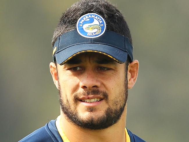 SYDNEY, AUSTRALIA - MAY 08:  Jarryd Hayne watches on during a Parramatta Eels NRL training session at the Old Saleyards Reserve on May 8, 2018 in Sydney, Australia.  (Photo by Mark Kolbe/Getty Images)