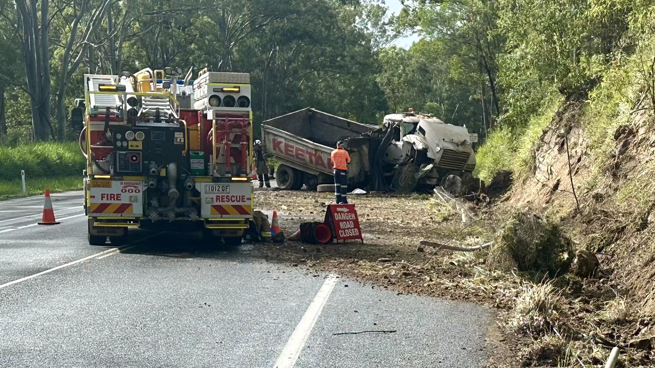 Delays as truck flips on hinterland road at Maleny