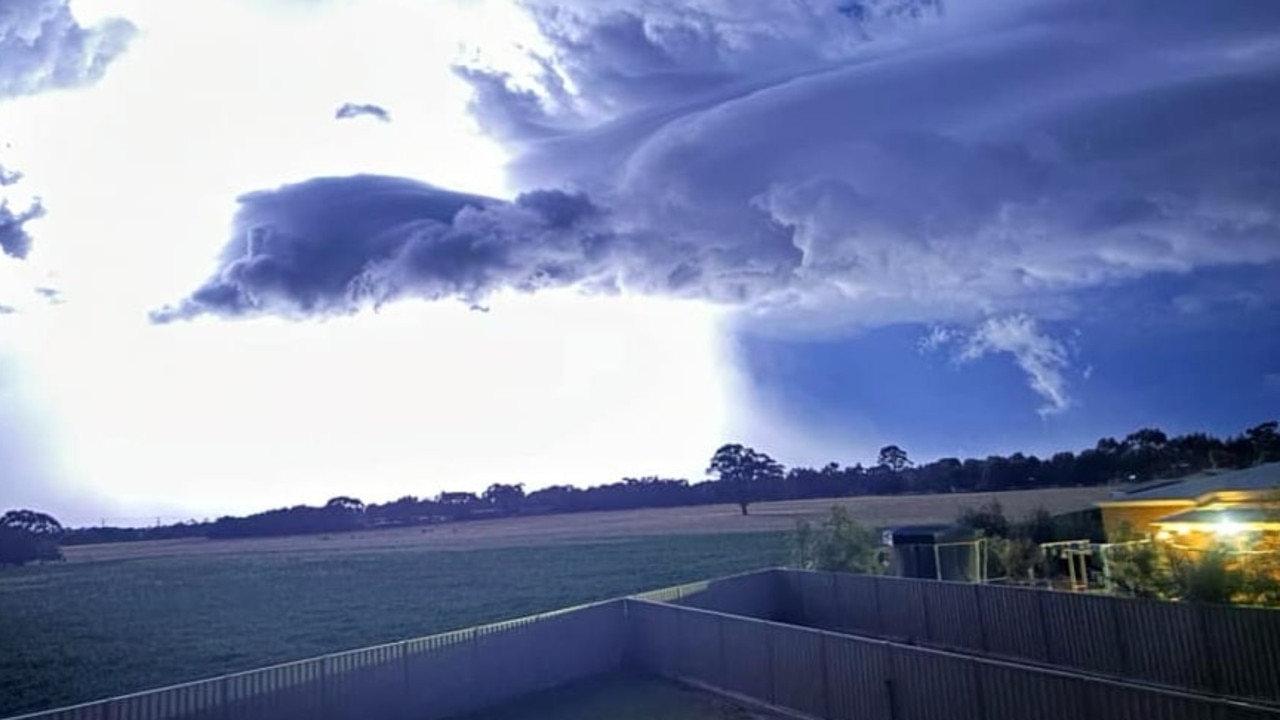 ‘Take shelter’ warning as epic storm hits part of Victoria