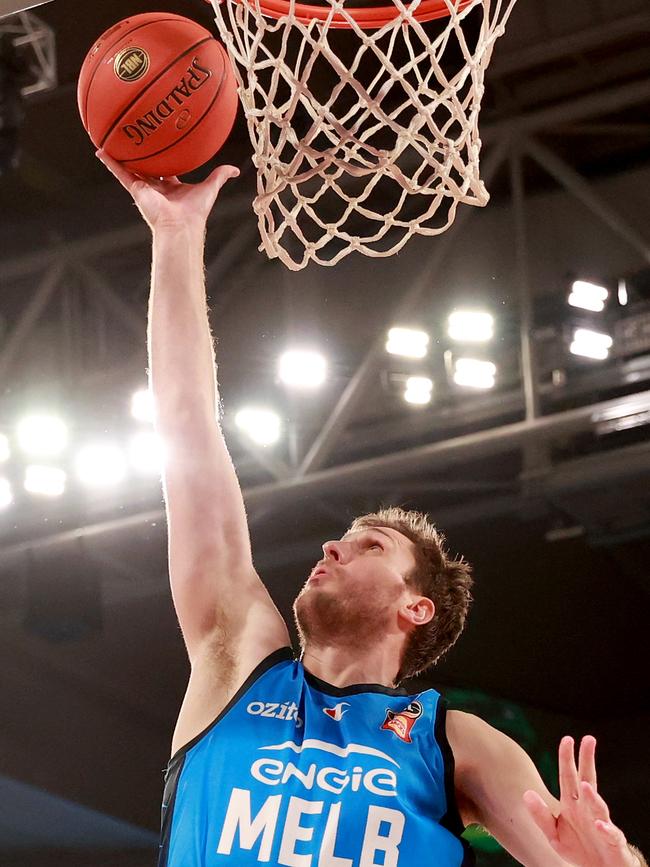 Robert Loe of United drives to the basket during the round 12 NBL match between South East Melbourne Phoenix and Melbourne United at John Cain Arena, on December 15, 2024, in Melbourne, Australia. (Photo by Kelly Defina/Getty Images)