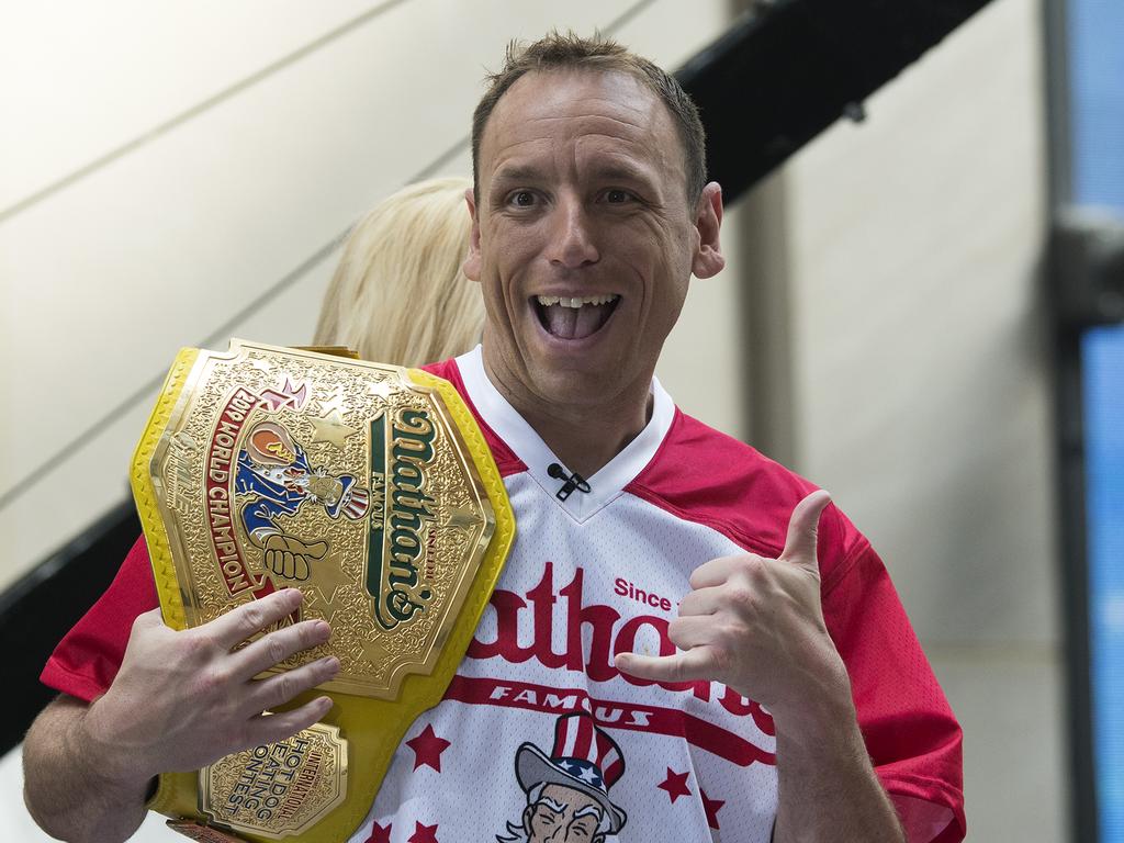 Competitive Eater Joey Chestnut ‘cheat Day’ Eats 32 Big Macs In 38 ...