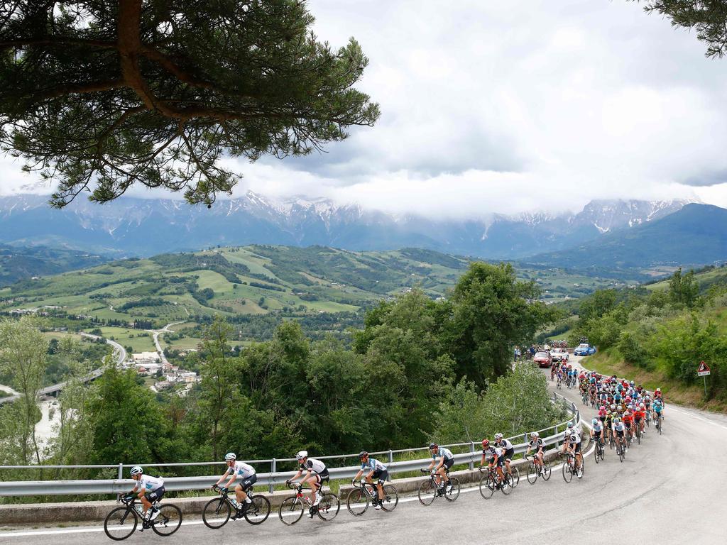 The peloton during the 10th stage between Penne and Gualdo Tadino during the 101st Giro d'Italia, Tour of Italy cycling race, on May 15, 2018. Picture: AFP