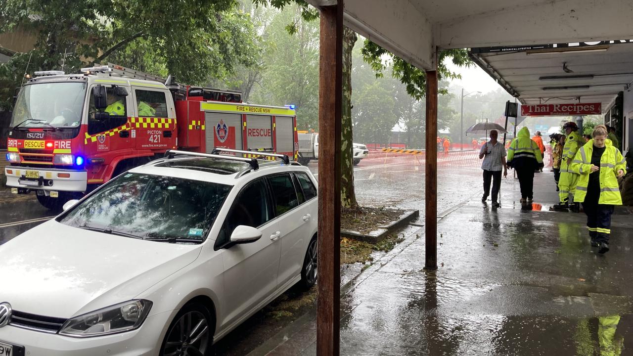 An evacuation warning has now been issued for the town. Picture: Adelaide Lang