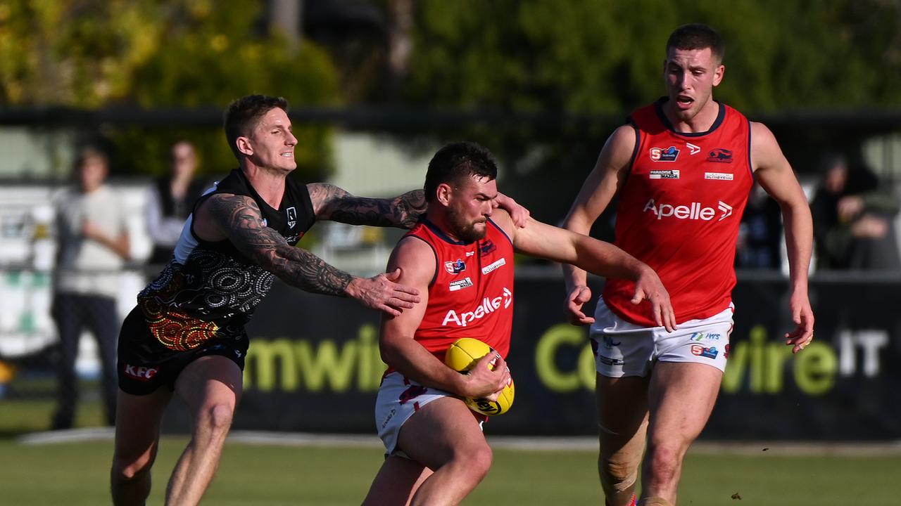 Hamish Hartlett (L) has endured a tough season with injuries. Picture: Naomi Jellicoe