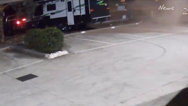 Crooks steal caravans in Melbourne's north