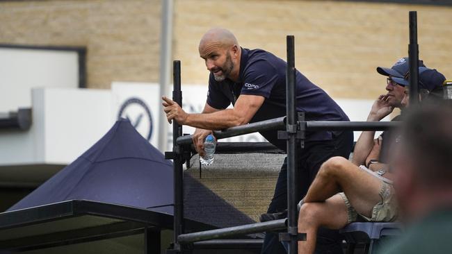 MPNFL: Edithvale-Aspendale coach Paul McCormack gets a bird eye view. Picture: Valeriu Campan