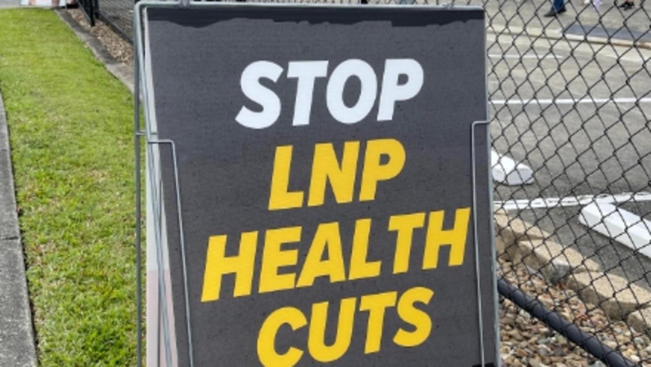 Labor signage in Gaven about health cuts.