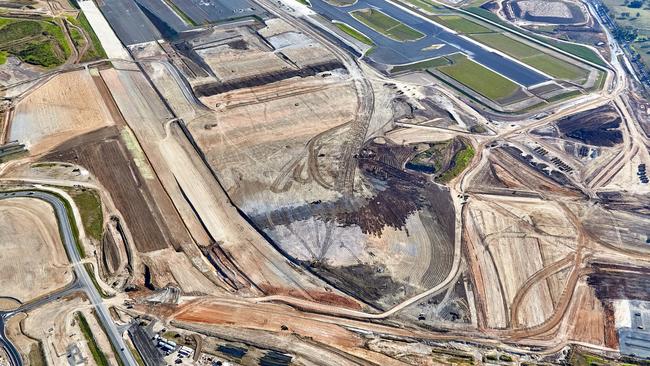 Piling of the terminal basement is now complete and concreting has passed the halfway mark. Work has also started the concrete pour for what will eventually be the entrance to international and domestic departures.