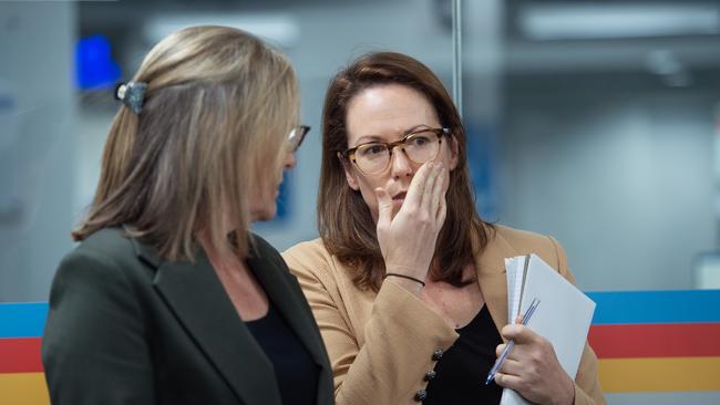 MELBOURNE AUSTRALIA - Newswire Photos FEBRUARY 14TH 2023 : Premier Jacinta Allan and Minister for Emergency Services Jaclyn Symes, at a press conference at the State Control Centre, Melbourne.PICTURE : NCA Newswire / Nicki Connolly